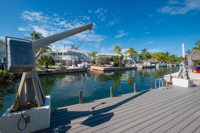 1202 Mockingbird Road, Key Largo, FL 33037