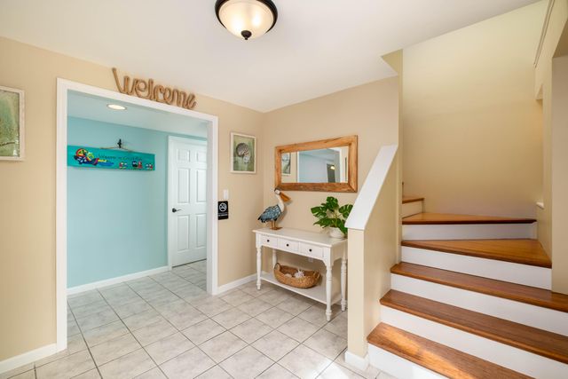 1202 Mockingbird Road, Key Largo, FL 33037