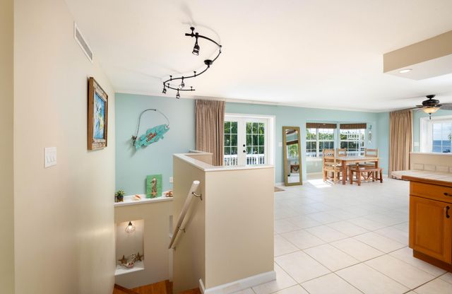 1202 Mockingbird Road, Key Largo, FL 33037