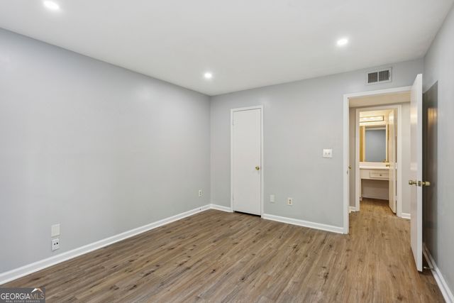 1308 Natchez Trace, Atlanta, GA 30350