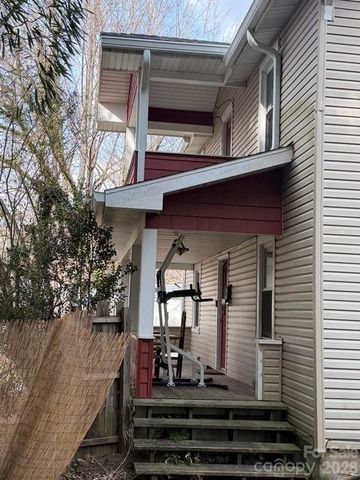 46 Mount Clare Avenue, Asheville, NC 28801