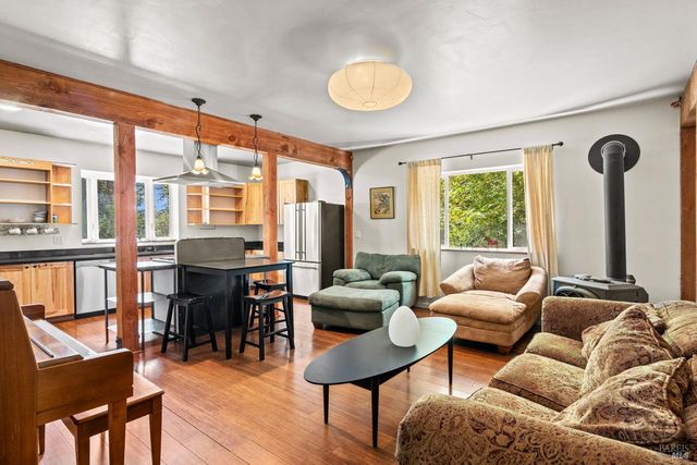 4340 Blackhawk Dr, Willits, CA 95490