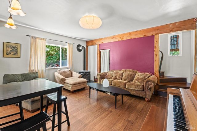 4340 Blackhawk Dr, Willits, CA 95490