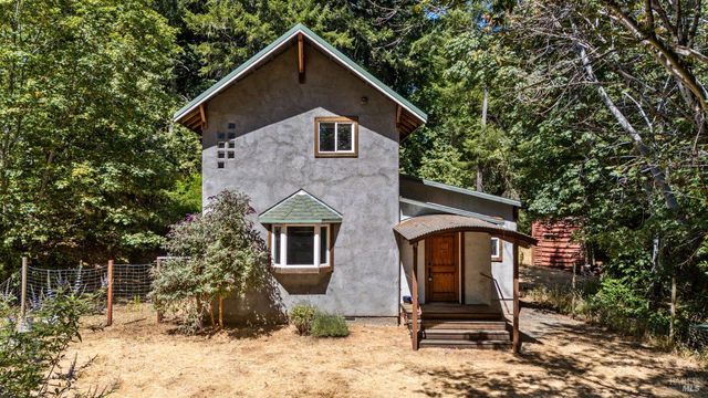 4340 Blackhawk Dr, Willits, CA 95490