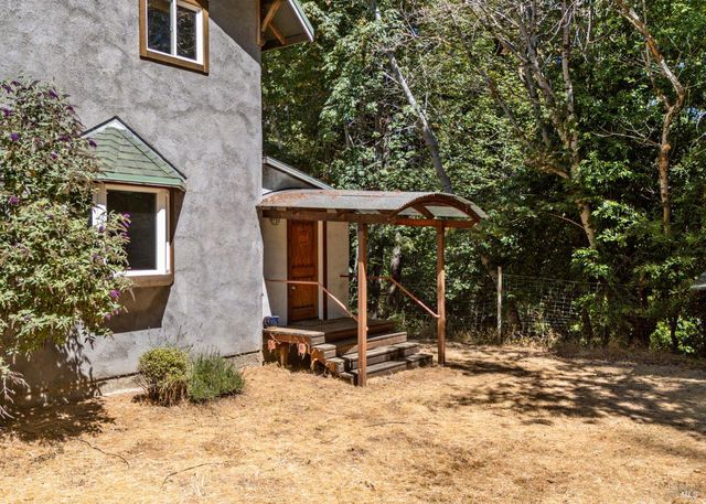 4340 Blackhawk Dr, Willits, CA 95490