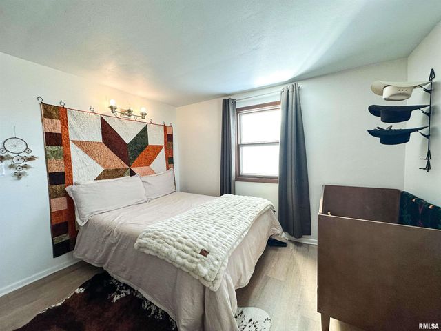 2708 S Daycor Divide, Peoria, IL 61607