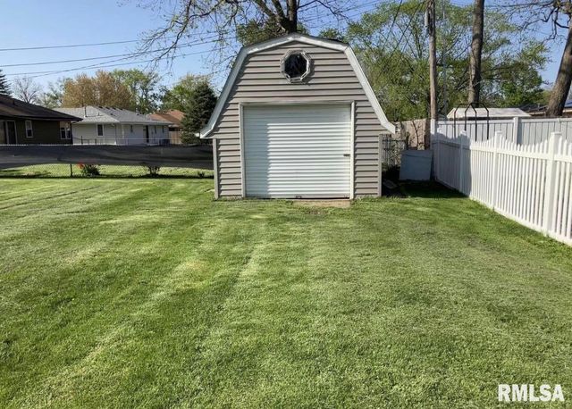 2708 S Daycor Divide, Peoria, IL 61607