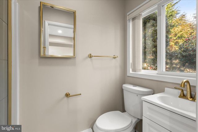 16 WILELINOR DR, Edgewater, MD 21037