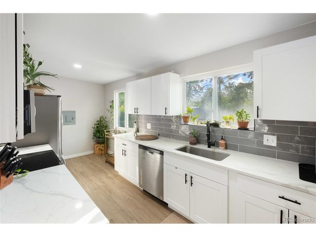 691 S Simms St, Lakewood, CO 80228