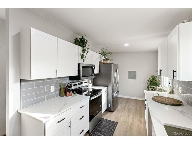 691 S Simms St, Lakewood, CO 80228