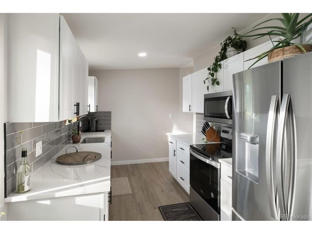 691 S Simms St, Lakewood, CO 80228