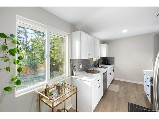 691 S Simms St, Lakewood, CO 80228