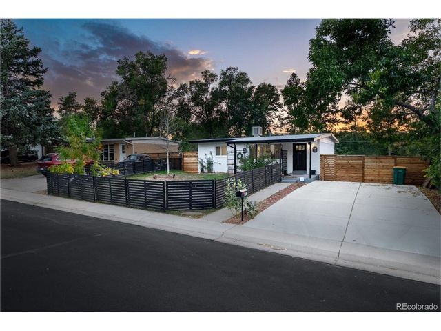 691 S Simms St, Lakewood, CO 80228