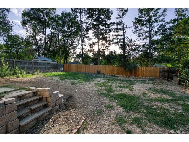 691 S Simms St, Lakewood, CO 80228