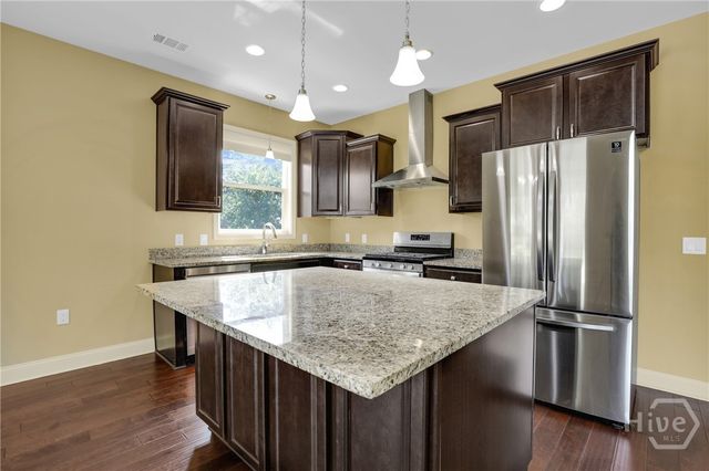 3105 Lincoln Street, Savannah, GA 31404