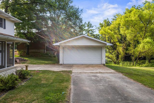 5619 Arrow Head Court, Decatur, IL 62521