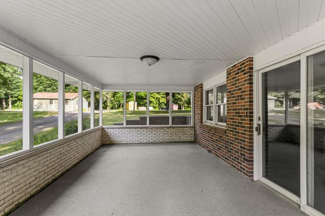 5619 Arrow Head Court, Decatur, IL 62521