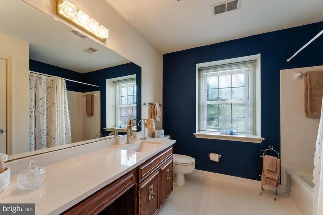 7419 GEORGETOWN CT, Mclean, VA 22102