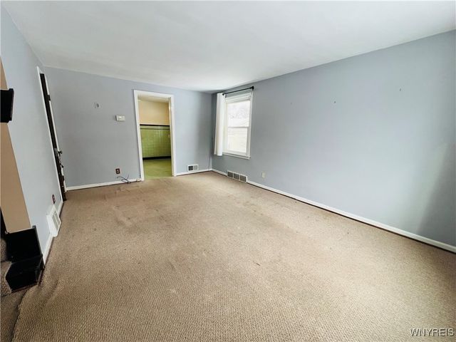 125 Brookside Drive 127, West Seneca, NY 14220