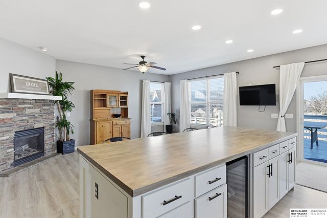 20810 Paul Circle, Elkhorn, NE 68022