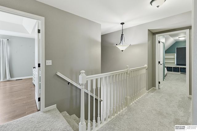 20810 Paul Circle, Elkhorn, NE 68022