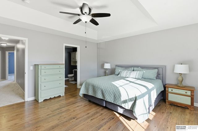 20810 Paul Circle, Elkhorn, NE 68022