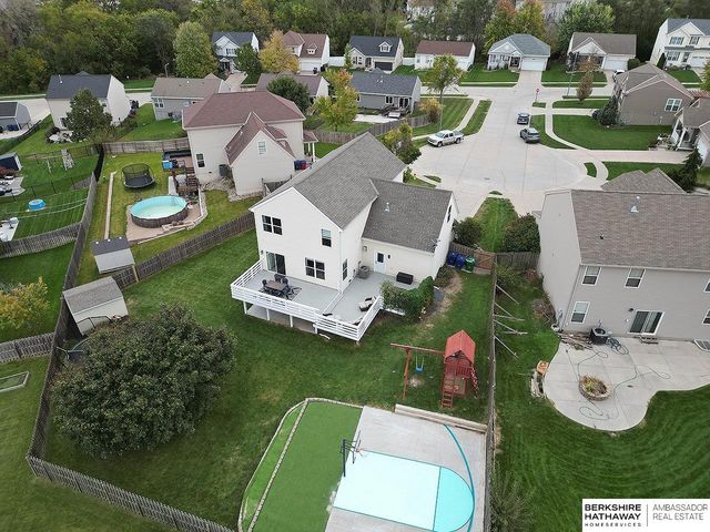 20810 Paul Circle, Elkhorn, NE 68022