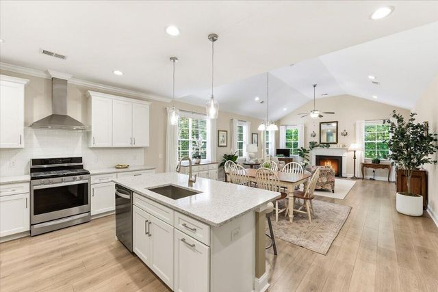2215 Nicholas David Path, Johns Island, SC 29455