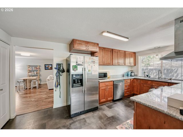 4007 BRAE BURN Dr, Eugene, OR 97405