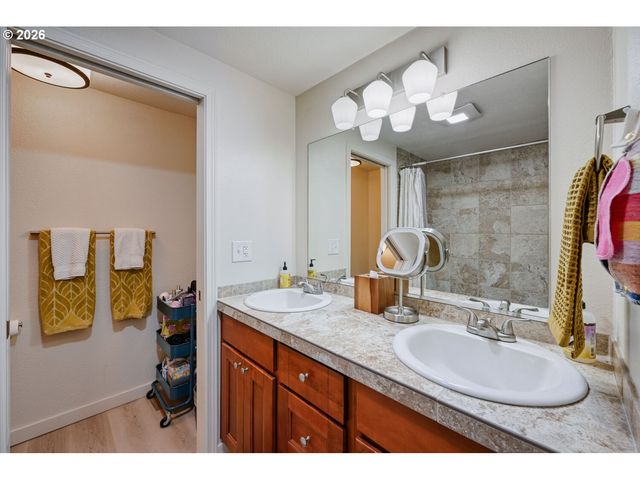 4007 BRAE BURN Dr, Eugene, OR 97405