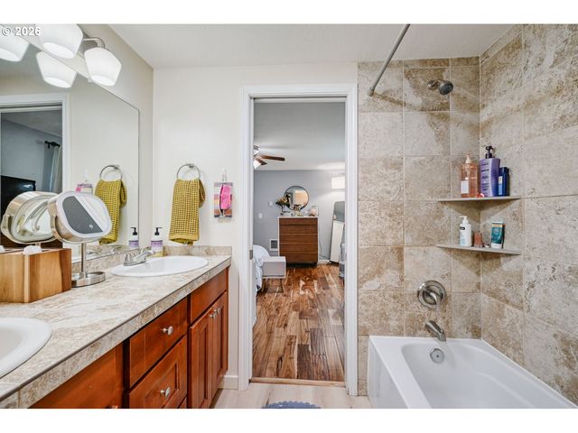 4007 BRAE BURN Dr, Eugene, OR 97405