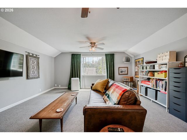 4007 BRAE BURN Dr, Eugene, OR 97405