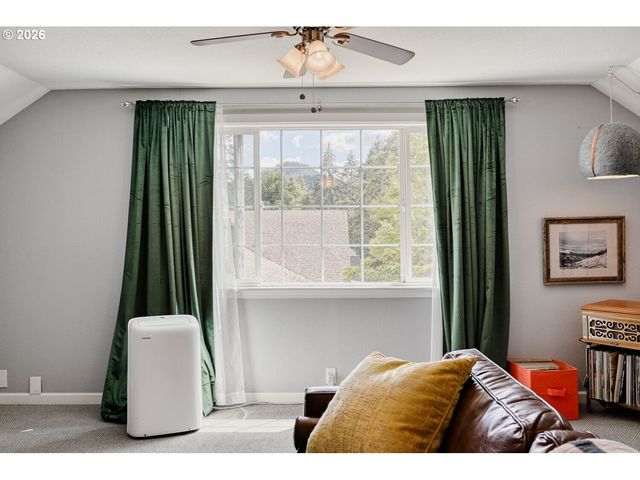 4007 BRAE BURN Dr, Eugene, OR 97405