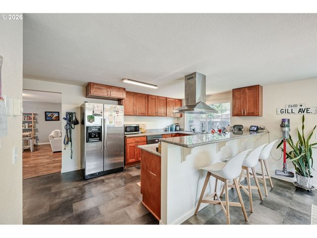 4007 BRAE BURN Dr, Eugene, OR 97405