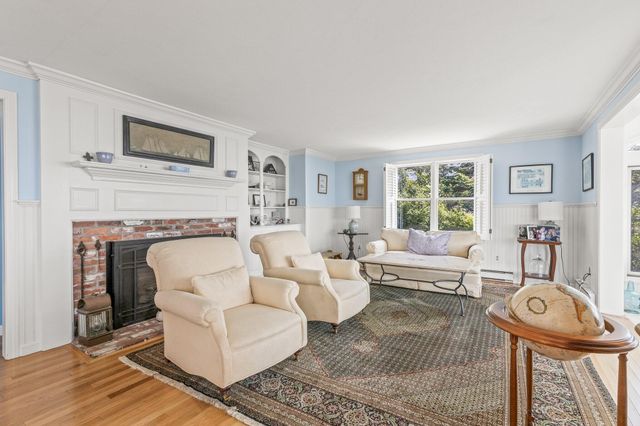 7 Sea Street, Harwich Port, MA 02646