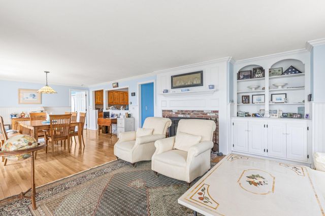 7 Sea Street, Harwich Port, MA 02646