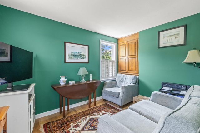 7 Sea Street, Harwich Port, MA 02646