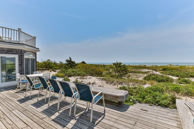 7 Sea Street, Harwich Port, MA 02646