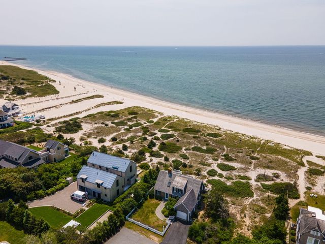 7 Sea Street, Harwich Port, MA 02646