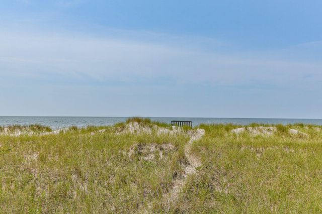 7 Sea Street, Harwich Port, MA 02646