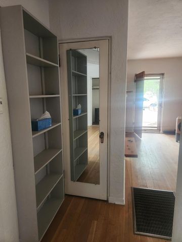 1217 Girard Boulevard NE, Albuquerque, NM 87106