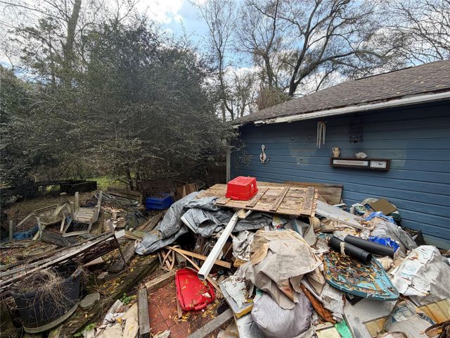 2740 Lakeview Circle, Beaumont, TX 77703