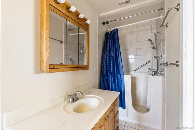 4968 Reynolds St, San Diego, CA 92113