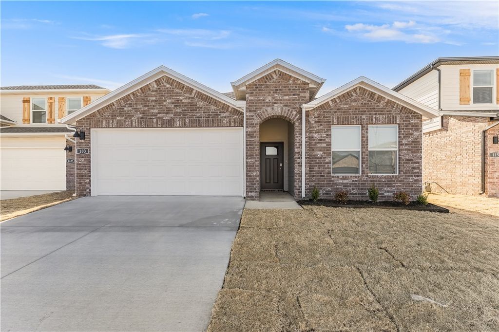 103 S Maroon Avenue, Fayetteville, AR 72704