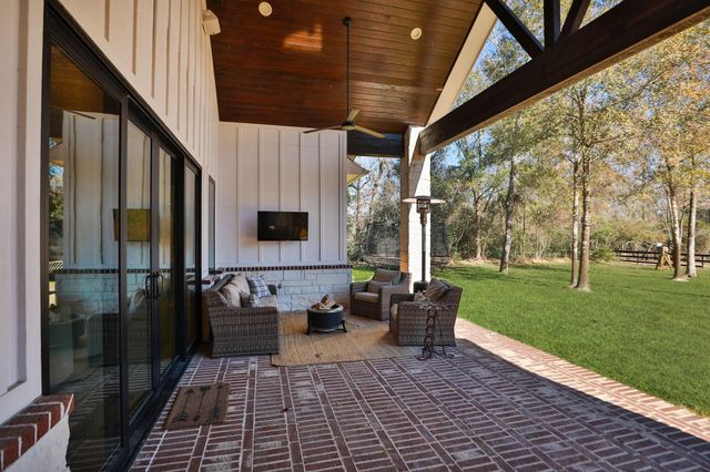 26211-3 Crown Ranch Boulevard, Montgomery, TX 77316