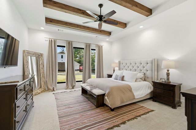 26211-3 Crown Ranch Boulevard, Montgomery, TX 77316