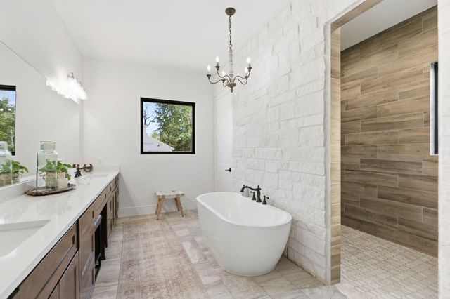 26211-3 Crown Ranch Boulevard, Montgomery, TX 77316