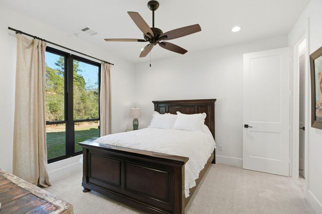 26211-3 Crown Ranch Boulevard, Montgomery, TX 77316