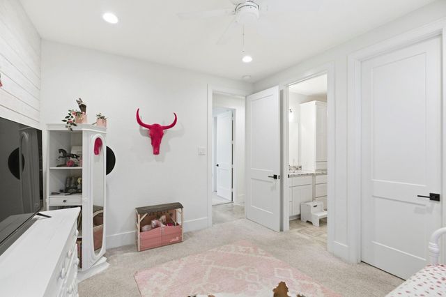 26211-3 Crown Ranch Boulevard, Montgomery, TX 77316