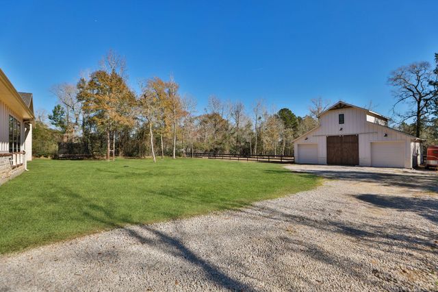 26211-3 Crown Ranch Boulevard, Montgomery, TX 77316